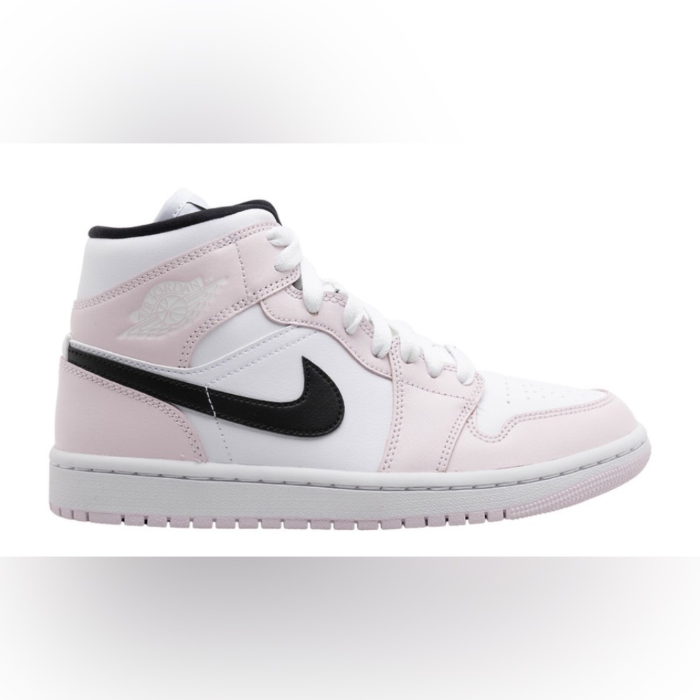Nike Air Jordan High-Top Sneakers in Pink and White MID BARELY ROSE